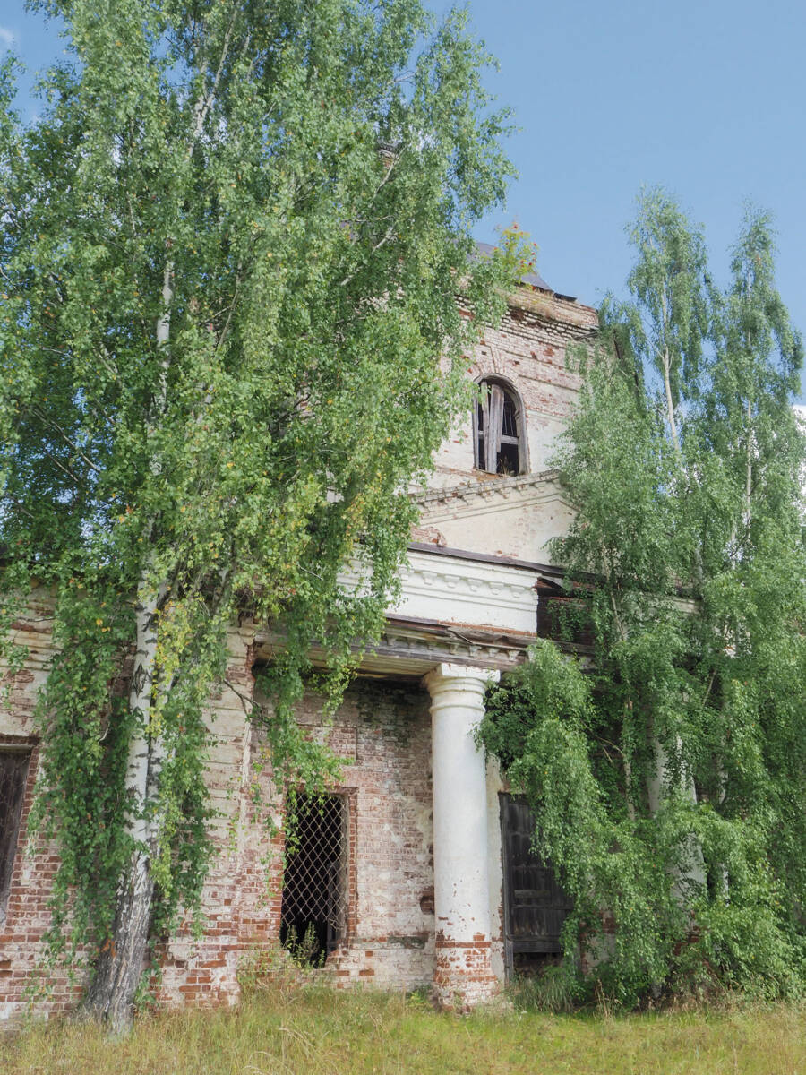 Церковь Преображения Господня, Потрусово (Парфеньевский район, Костромская область). архитектурные детали