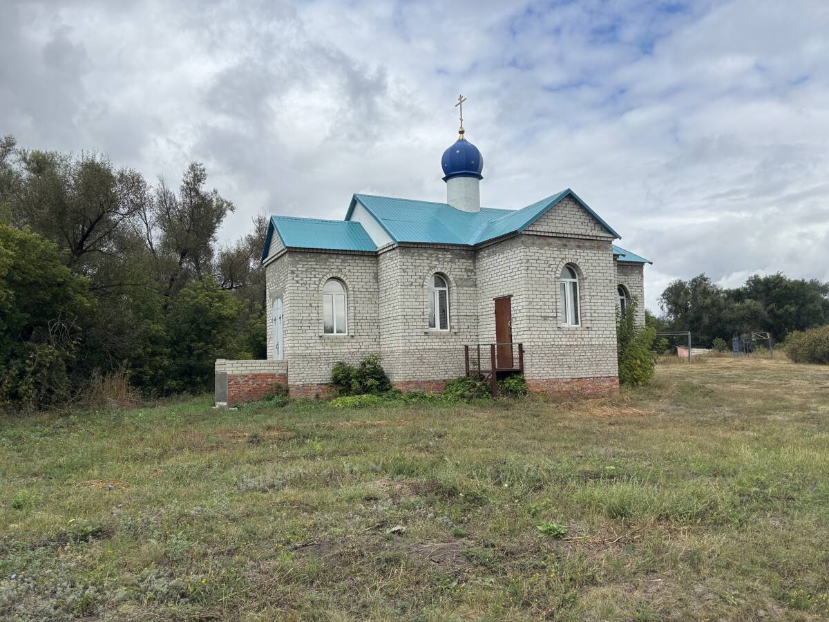 Церковь Николая Чудотворца (новая), Первомайское (Безобразовка) (Калининский район, Саратовская область). фасады