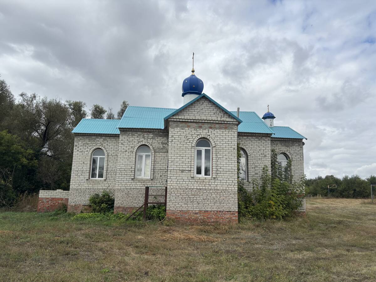Церковь Николая Чудотворца (новая), Первомайское (Безобразовка) (Калининский район, Саратовская область). фасады