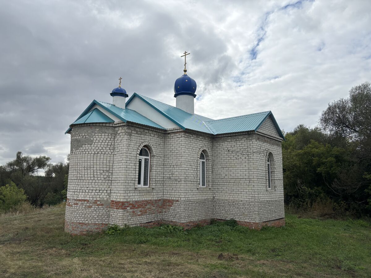 Церковь Николая Чудотворца (новая), Первомайское (Безобразовка) (Калининский район, Саратовская область). фасады