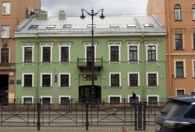 Санкт-Петербург. Часовня Пантелеимона Целителя в офисе фирмы Полисан