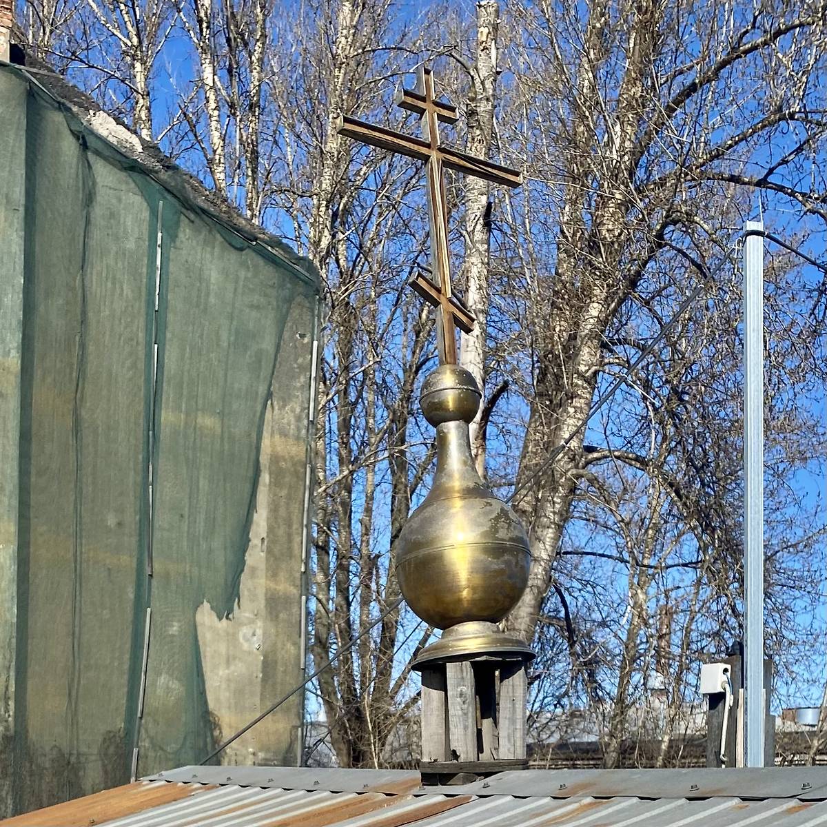 Главка с крестом, дополнительная информация. Часовня Митрофана Воронежского на Митрофаньевском кладбище, Адмиралтейский район (Санкт-Петербург, г. Санкт-Петербург)