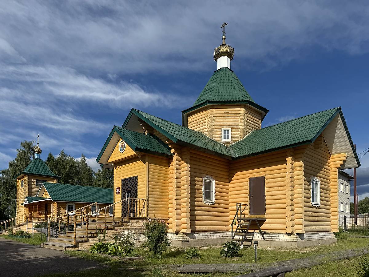 Вид с юго-запада, фасады. Церковь Георгия Победоносца (новая), Верхняя Тойма (Верхнетоемский район, Архангельская область)