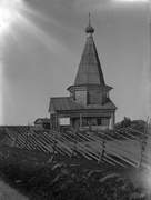 Часовня Всех Святых, Фото К. Ф. Некрасова начала 1910-ых годов с сайта <a href="https://onegaonline.ru/seef.php?razdel=%D0%92%D0%BE%D0%BB%D0%BE%D1%81%D0%BE%D0%B2%D0%BE&x=%D0%B4.%20%D0%A2%D1%80%D0%BE%D1%84%D0%B8%D0%BC%D0%BE%D0%B2%D1%81%D0%BA%D0%B0%D1%8F%20(%D0%A4%D0%B8%D0%BB%D0%B0%D1%82%D0%BE%D0%B2%D0%B0)&v=22029">onegaonline.ru</a><br>, Трофимовская, Каргопольский район, Архангельская область