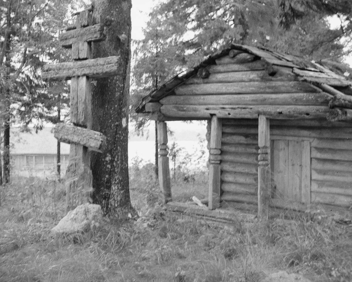 Неизвестная часовня, Ууксу, урочище (Суоярвский район, Республика Карелия). архивная фотография, Фото 1935 года с сайта www.finna.fi. Автор Auvo Hirsjärvi