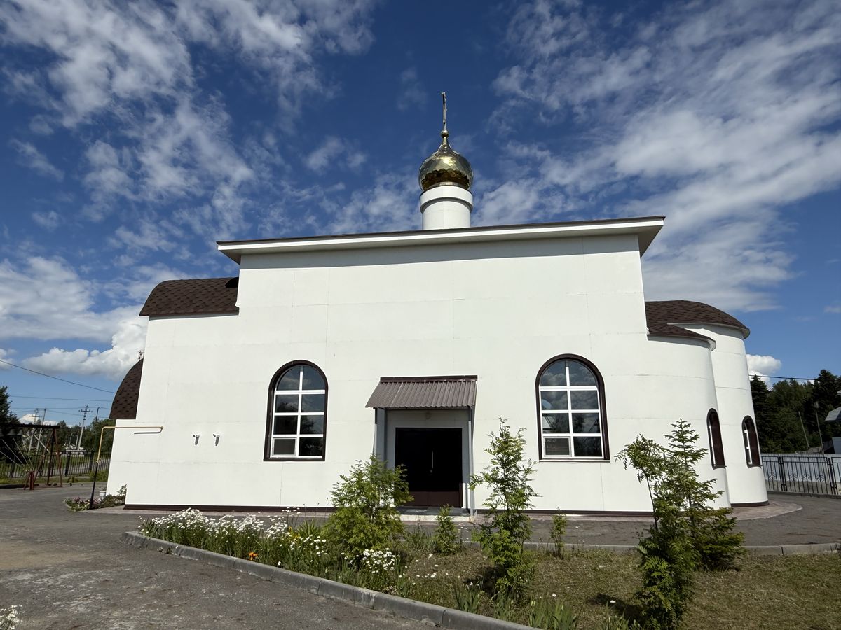 Церковь Петра и Павла, Ярки (Ханты-Мансийский район и г. Ханты-Мансийск, Ханты-Мансийский автономный округ). фасады, Вид с юго-запада