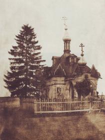 Низовка, остров. Часовня Тихвинской иконы Божией Матери