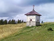 Часовня Кирилла и Ферапонта Белозерских (старая), Старая часовня в честь Кирилла и Ферапонта Белозерских, стоявшая на месте нынешней в начале 20 века. Фотография С.М. Прокудина-Горского, 1909 год. Источник - сайт проекта "Наследие Прокудина-Горского" <br>, Горицы, Кирилловский район, Вологодская область