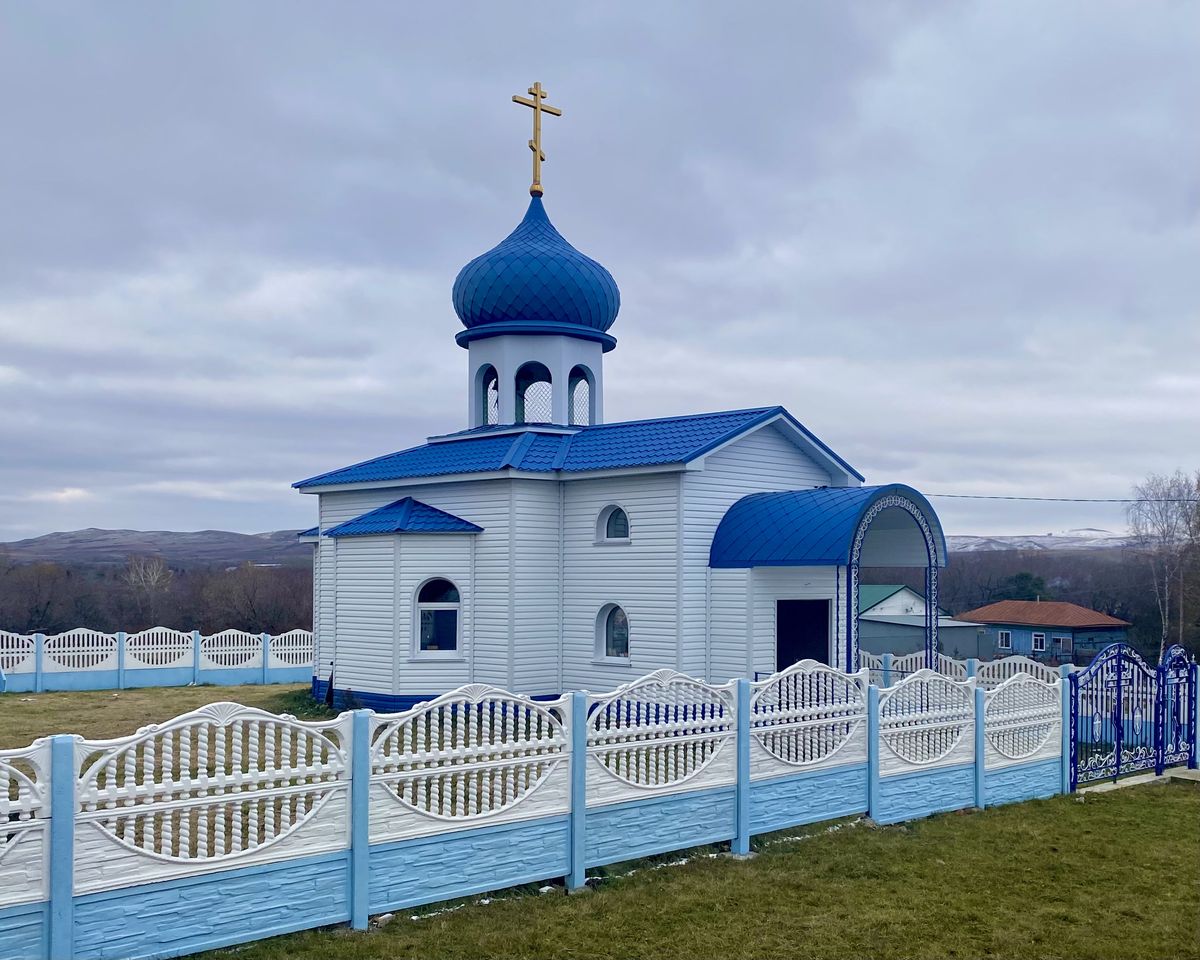 Церковь Покрова Пресвятой Богородицы, Огни (Усть-Калманский район, Алтайский край). фасады, Вид с запада