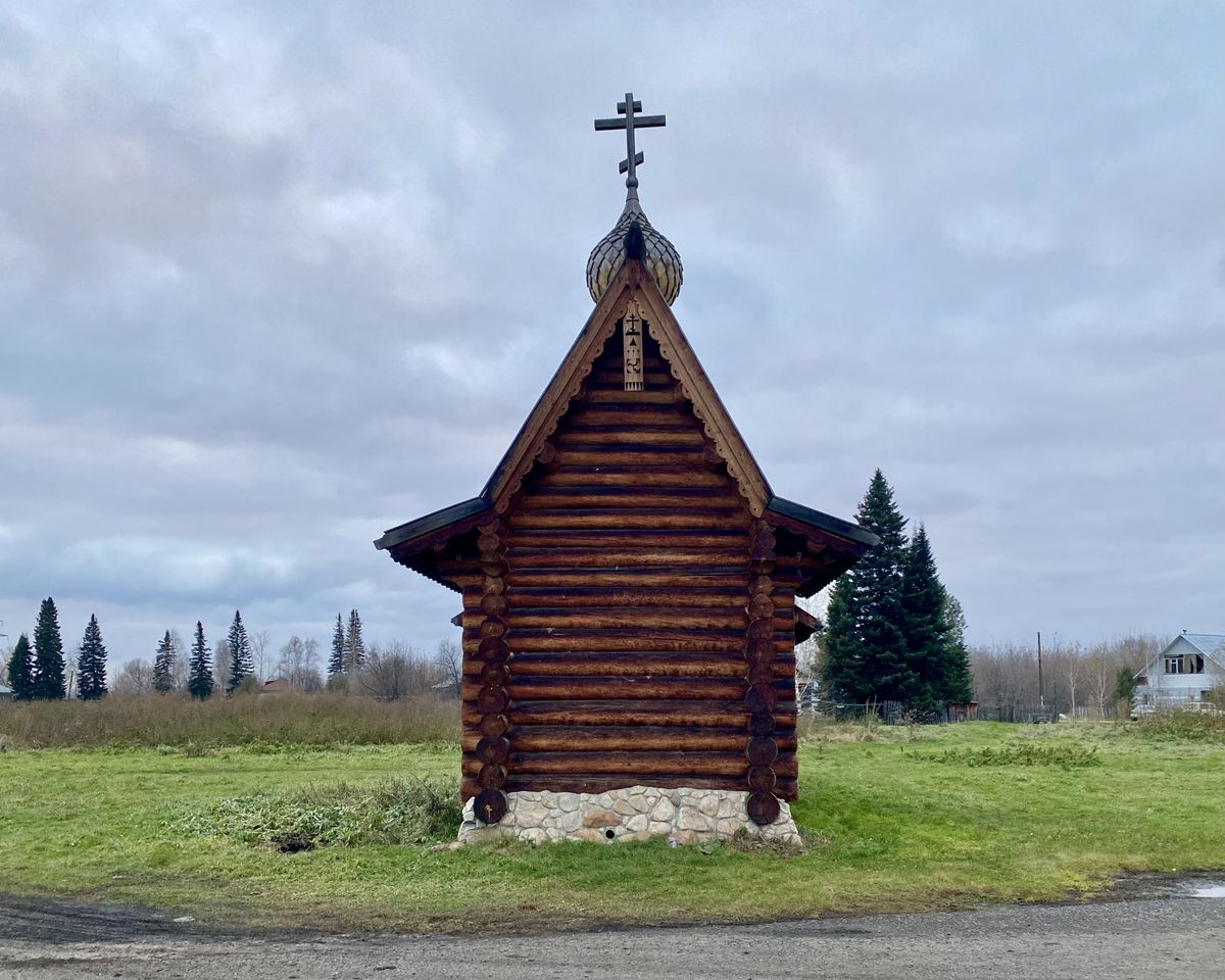 Часовня Трёх Святителей Великих, Новотырышкино (Смоленский район, Алтайский край). фасады, Восточный фасад