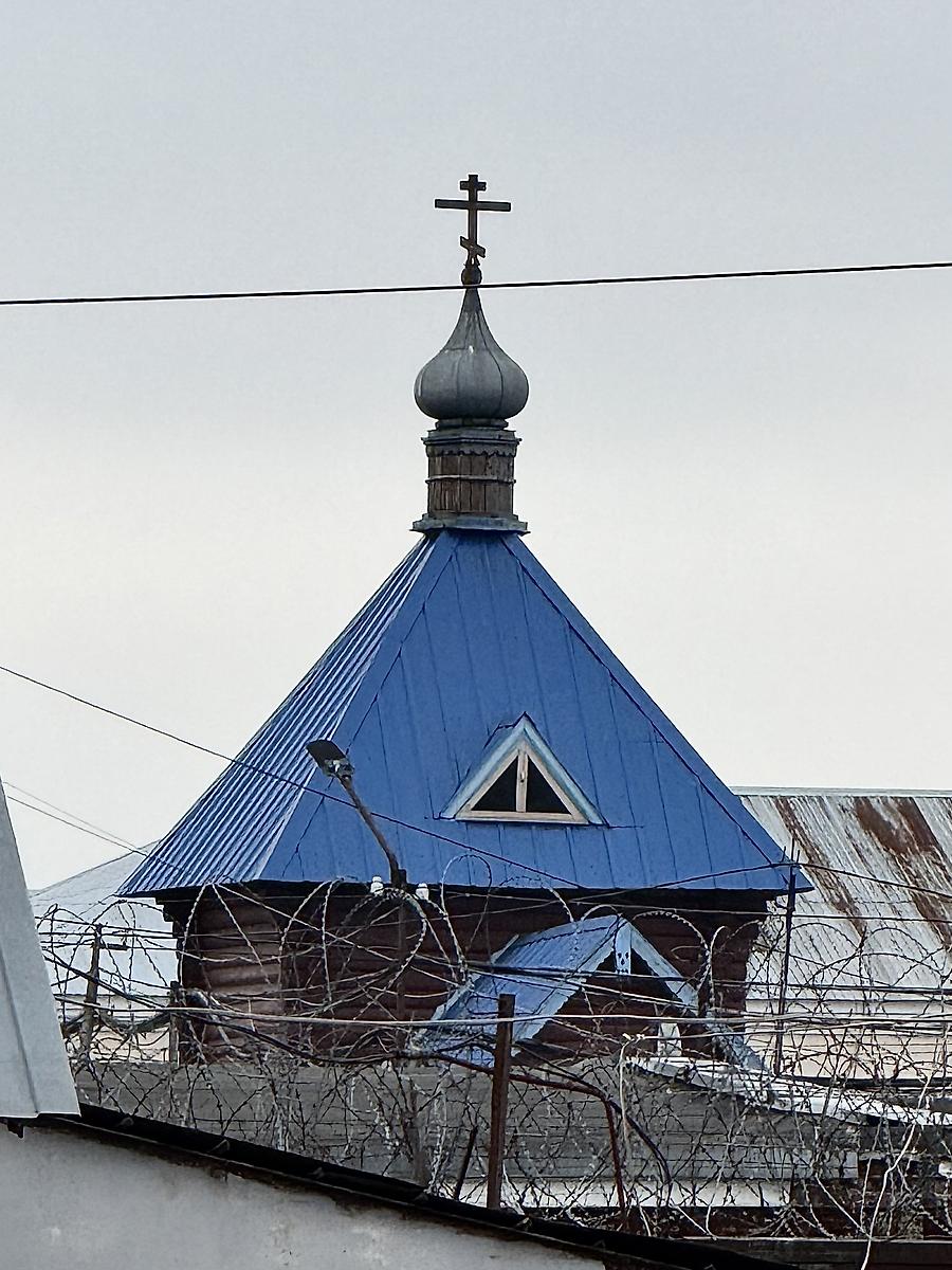 Западный фасад, фасады. Неизвестная часовня при ФКП ОУ-10 ФСИН, Шексна (Шекснинский район, Вологодская область)