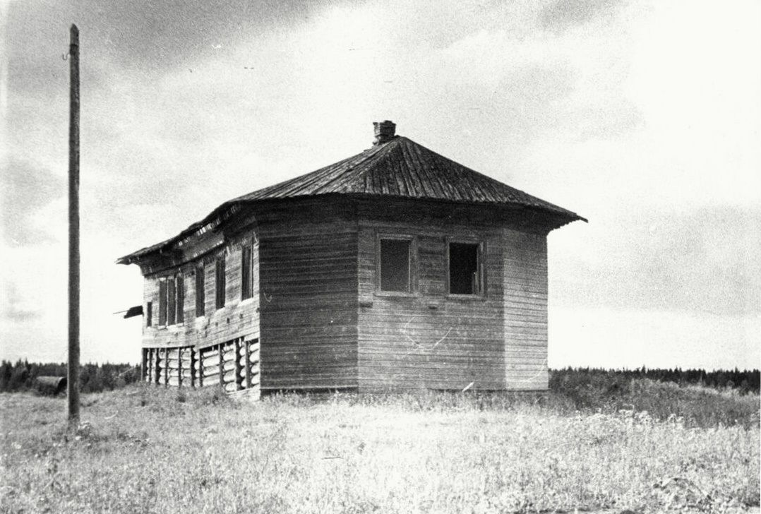 Церковь Владимирской иконы Божией Матери, Щукозерье (Большие Озерки) (Плесецкий район, Архангельская область). архивная фотография, Фото 1975 года из паспорта ОКН. kartarf.ru