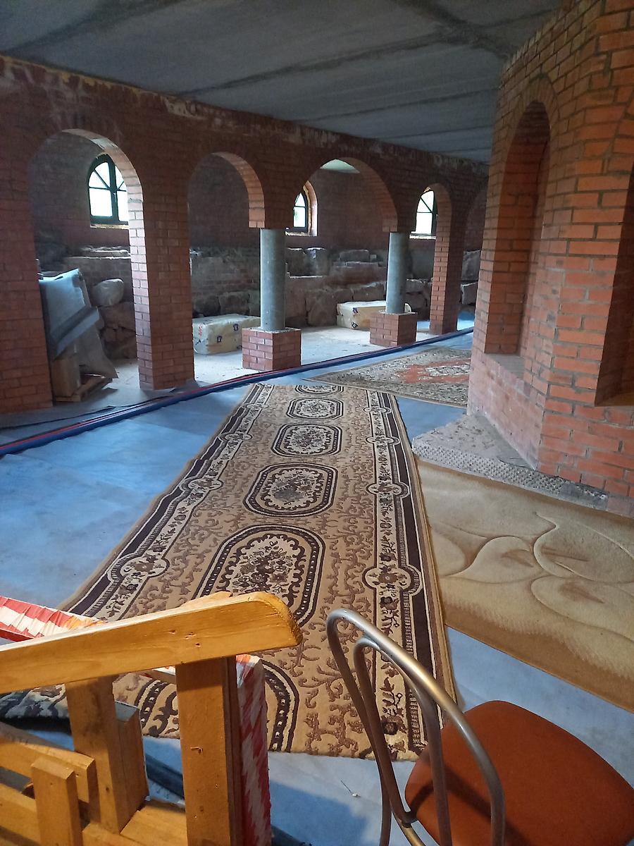 Вход в церковь, интерьер и убранство. Церковь Рождества Христова, Советский (Выборгский район, Ленинградская область)