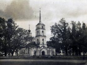 Лакаш. Церковь Рождества Пресвятой Богородицы(старая)