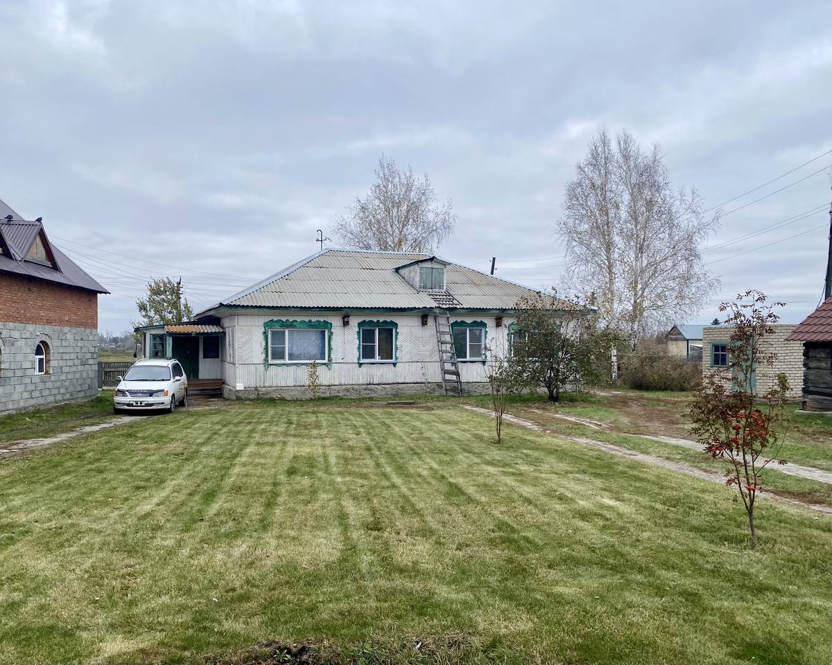 Алейский Димитриевский мужской монастырь, Алейск (Алейский район и г. Алейск, Алтайский край). дополнительная информация, Дом настоятеля 