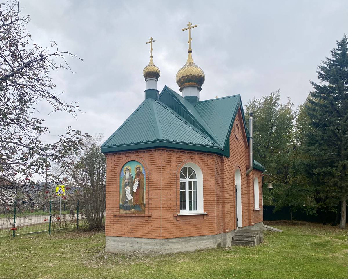 Церковь Антония и Феодосия Печерских (новая), Антоньевка (Петропавловский район, Алтайский край). фасады, Вид с ул. Ленина