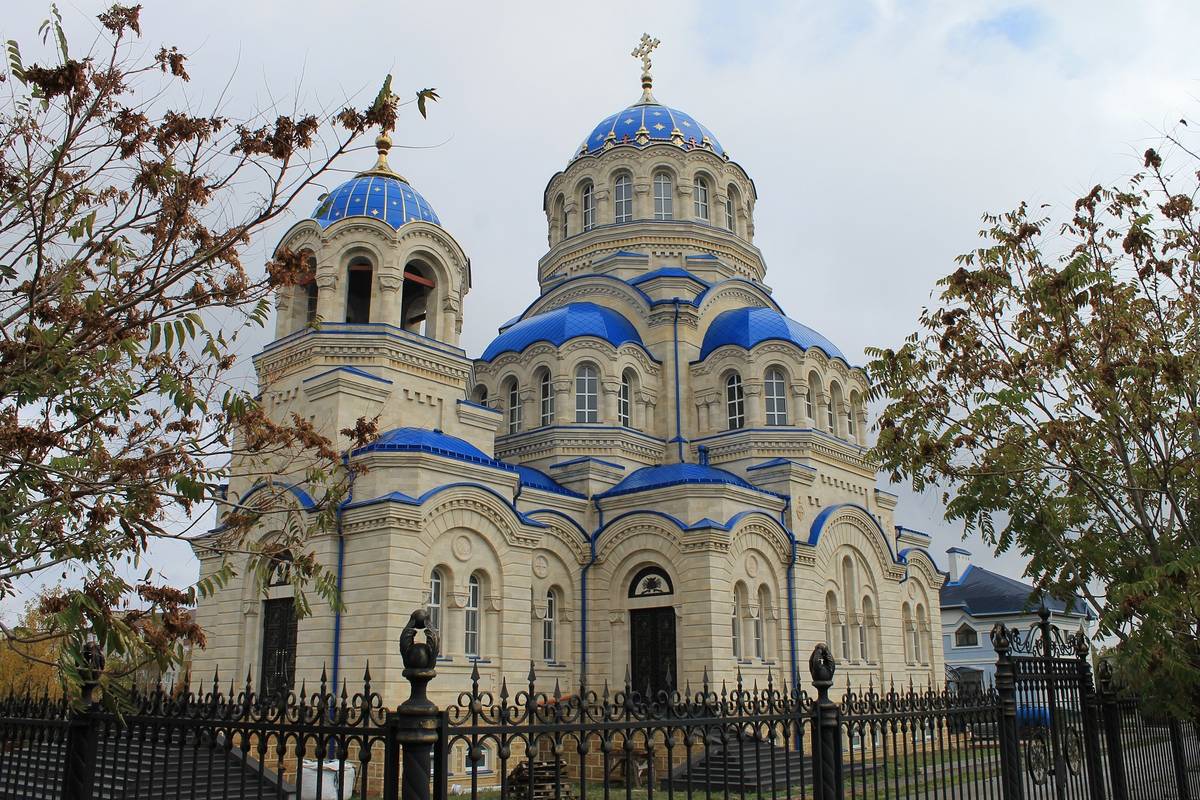 Церковь Николая Чудотворца, Михайловск (Шпаковский район, Ставропольский край). фасады
