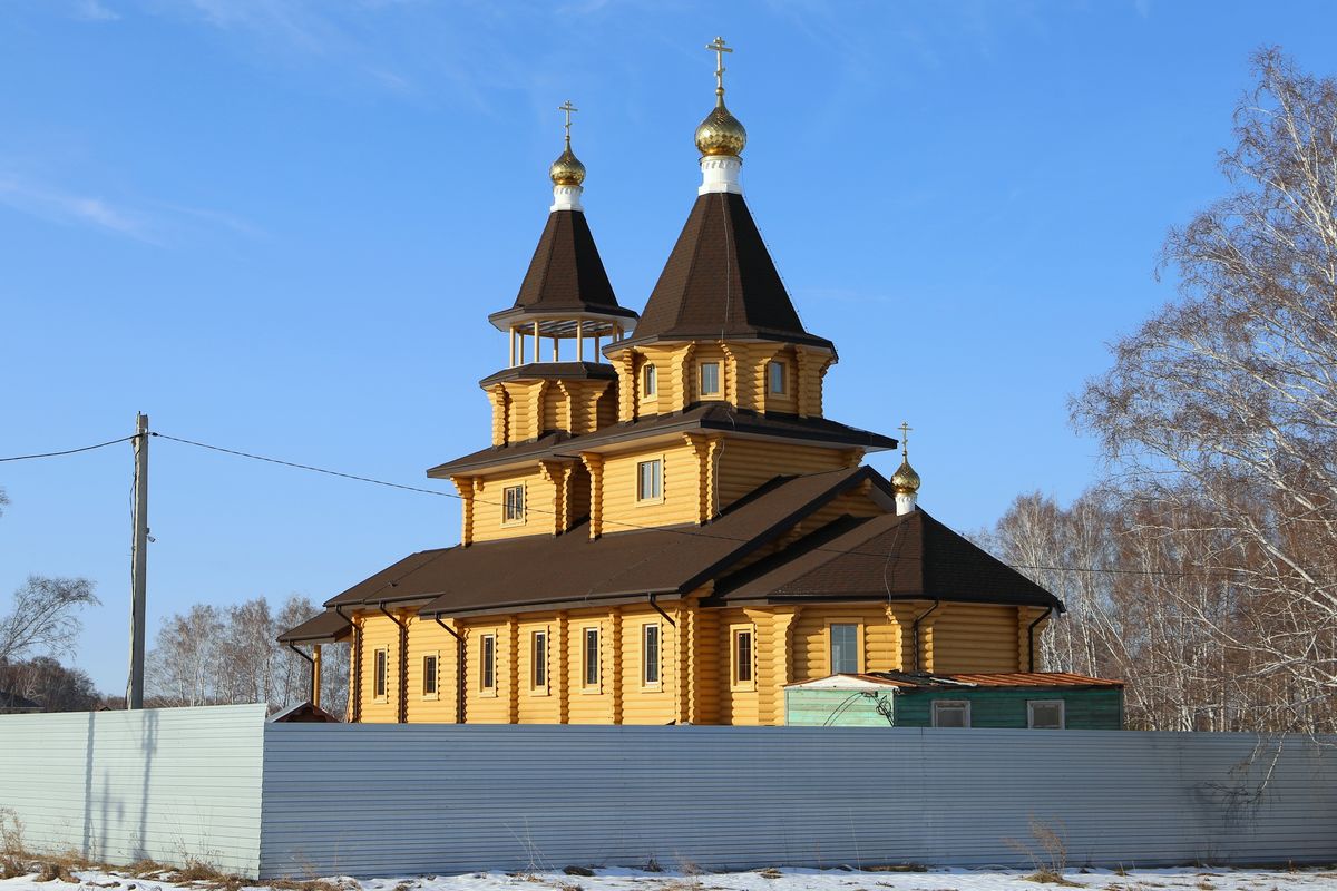 Церковь Георгия Победоносца, Азово (Азовский район, Омская область). общий вид в ландшафте