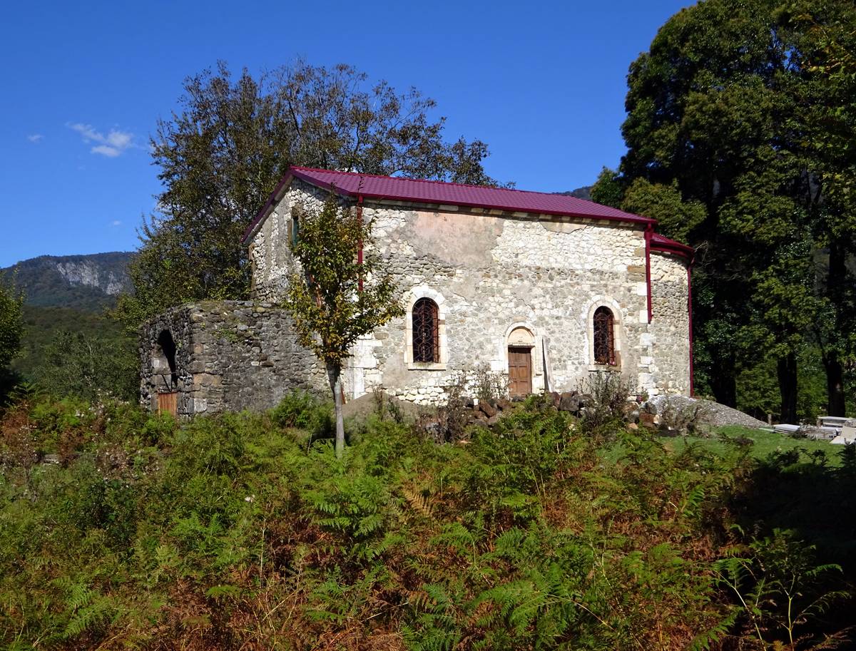 фасады. Неизвестная церковь, Гумрыш (Абхазия, Прочие страны)