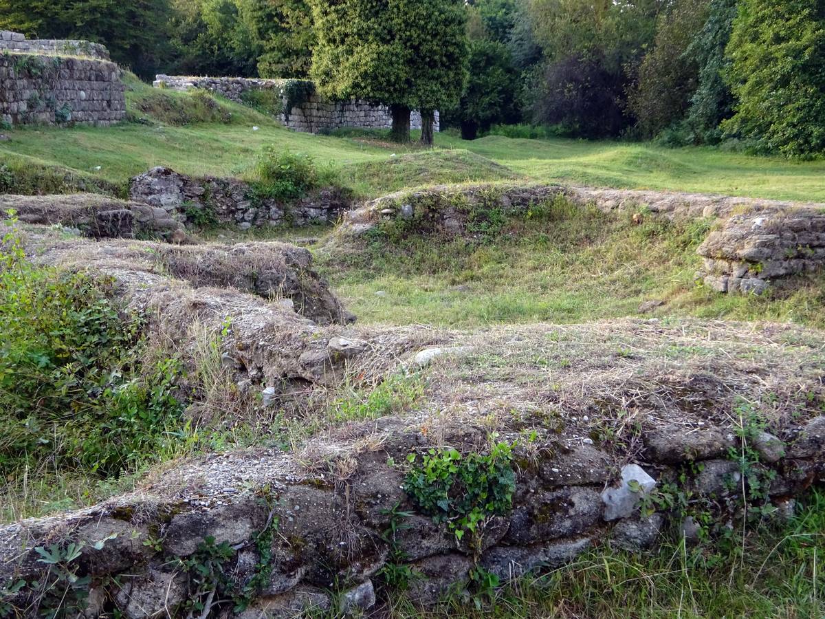 фасады. Церковь Стратофила, епископа Питиунта, Пицунда (Абхазия, Прочие страны)