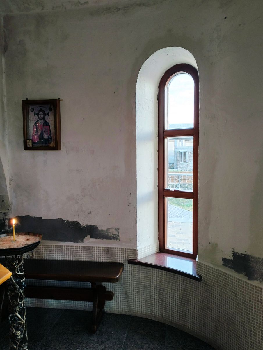 Часовня Михаила Архангела при Мемориале памяти жертв геноцида понтийских греков, Ессентуки (Ессентуки, город, Ставропольский край). интерьер и убранство