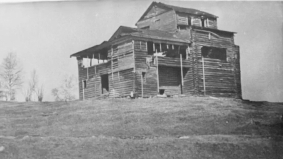 архивная фотография. Церковь Успения Пресвятой Богородицы на Ухтомице, Савинская (Вожегодский район, Вологодская область)