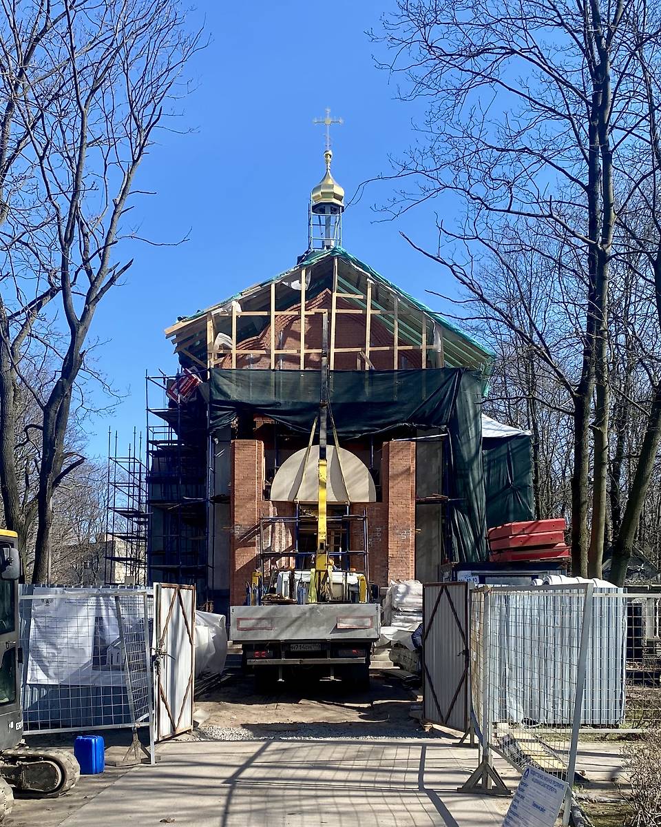 Строительство храма, документальные фотографии. Воскресенский Новодевичий монастырь. Церковь иконы Божией Матери "Всех скорбящих Радость" (строящаяся), Московский район (Санкт-Петербург, г. Санкт-Петербург)