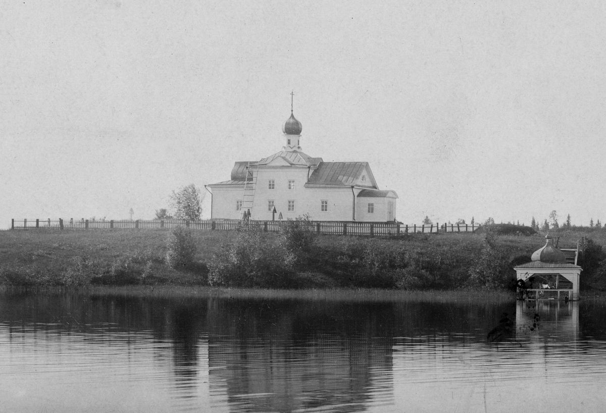 Фрагмент фото до 1896 г, архивная фотография. Церковь Успения Пресвятой Богородицы, Монастырь (Холмогорский район, Архангельская область)