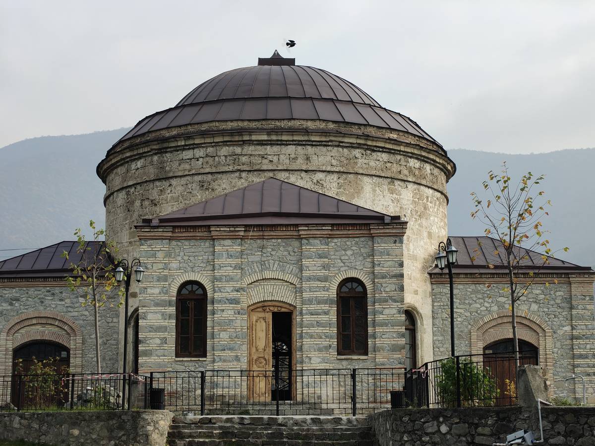 фасады. Церковь Трёх Святителей, Шеки (Азербайджан, Прочие страны)