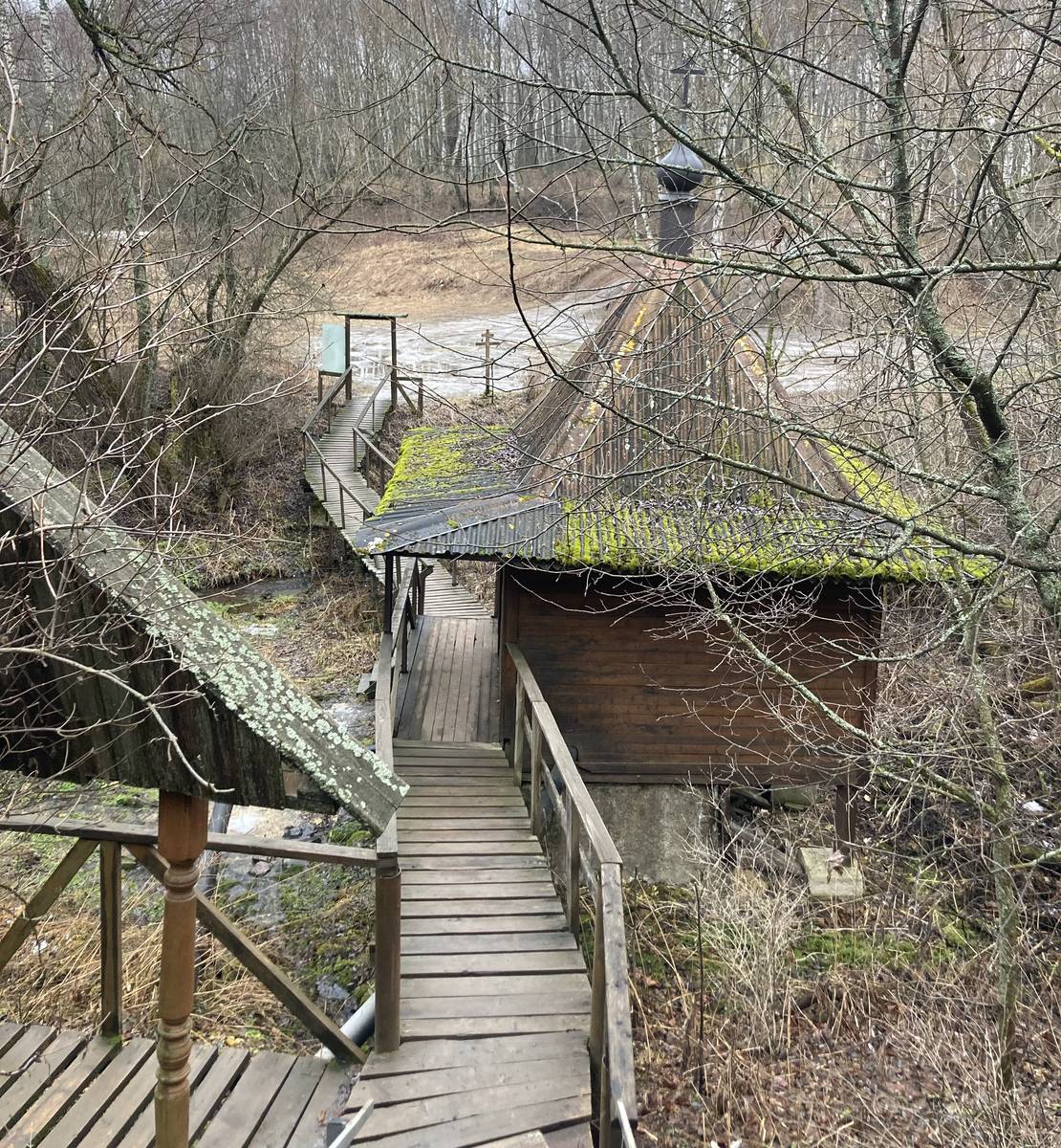 Вид с востока, фасады. Часовня-купель у святого источника Казанской иконы Божией Матери, Башино (Ясногорский район, Тульская область)