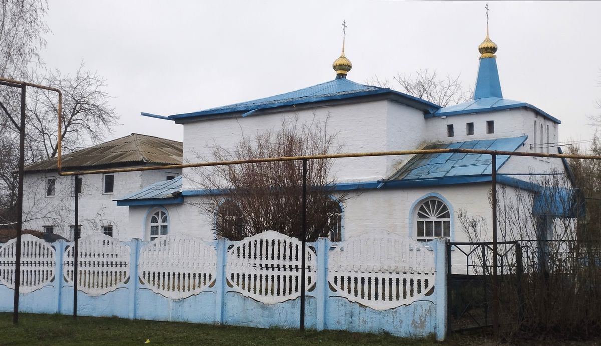 Вид с севера, фасады. Церковь Михаила Архангела, Золотое (Первомайск, город, Украина, Луганская область)