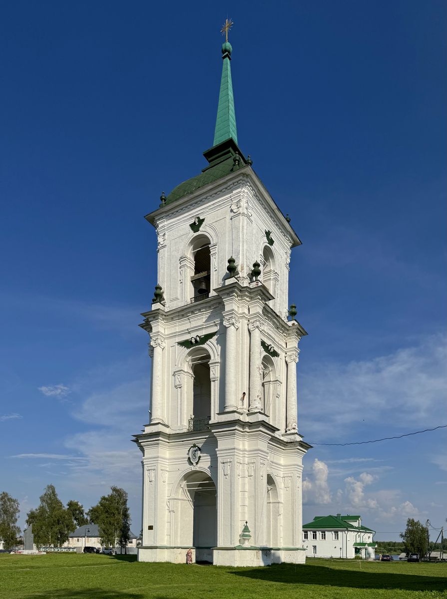 Вид с запада, фасады. Соборная колокольня Нового торга, Каргополь (Каргопольский район, Архангельская область)