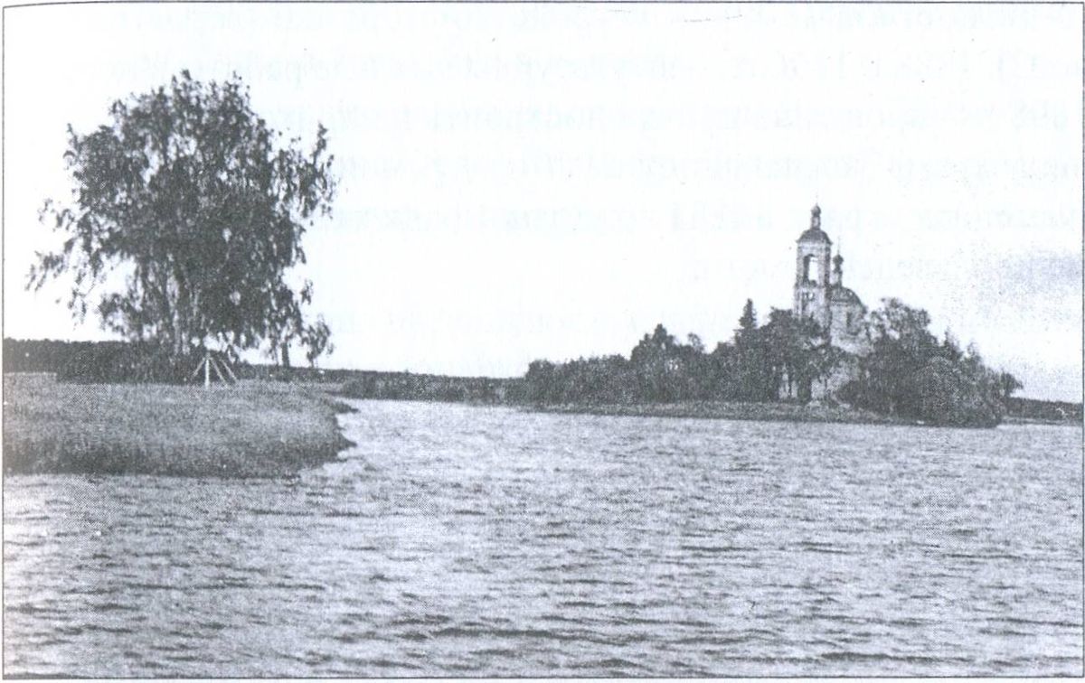 Фото храма примерно 20-30-е года 20 века.  https://hram-tver.ru/index.php/khramy-tverskoj-oblasti/kimrskij-rajon/839-pokrovskij-na-medveditse-pogost-pokrova-presvyatoj-bogoroditsy-tserkov, архивная фотография. Церковь Покрова Пресвятой Богородицы, Покровский погост на Медведице, урочище (Кимрский район и г. Кимры, Тверская область)