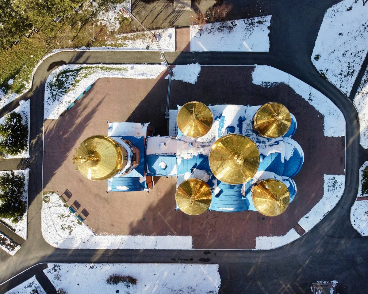 Собор сверху, архитектурные детали. Собор Рождества Иоанна Предтечи, Прокопьевск (Прокопьевский район и г. Прокопьевск, Кемеровская область)