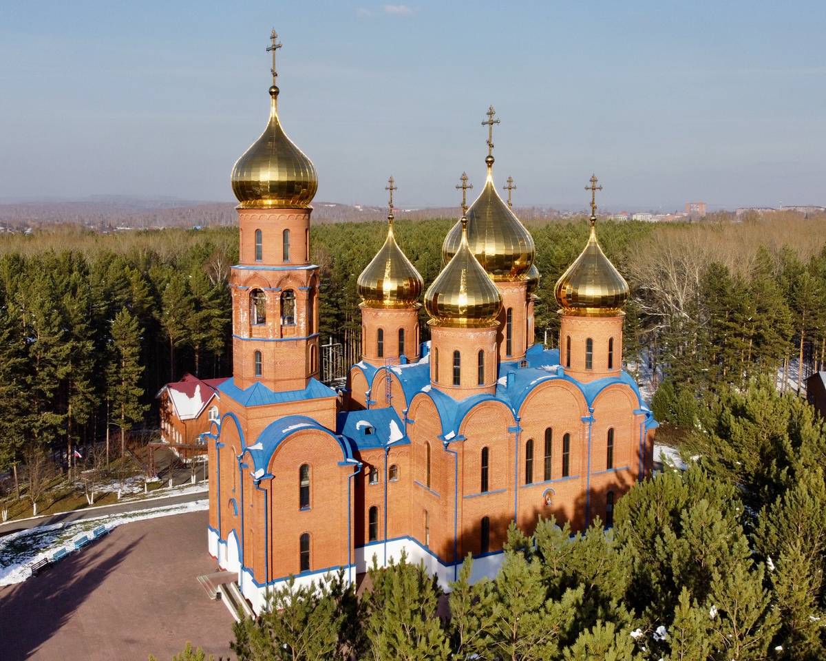 Собор с ЮЗ, фасады. Собор Рождества Иоанна Предтечи, Прокопьевск (Прокопьевский район и г. Прокопьевск, Кемеровская область)