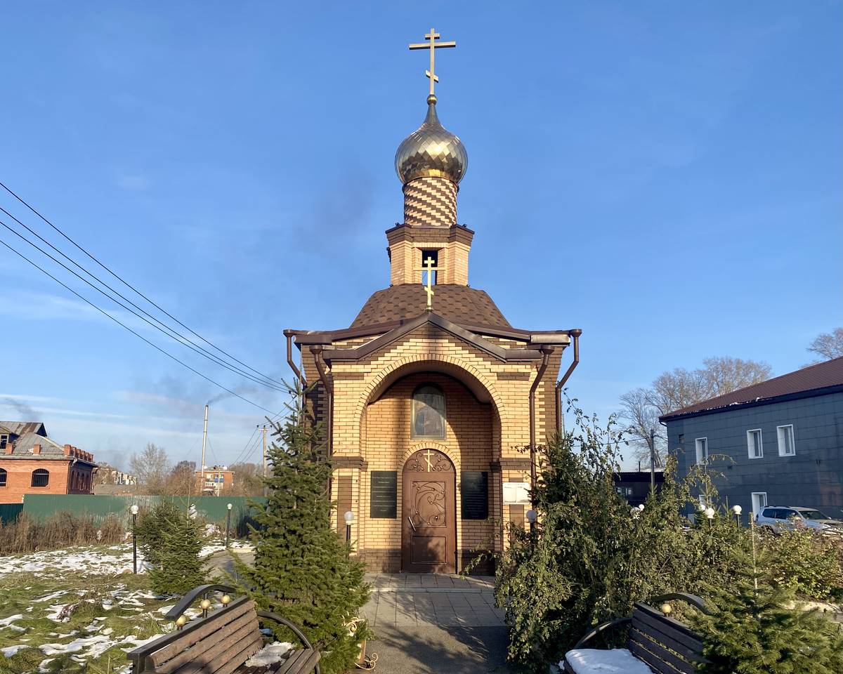 Западный фасад, фасады. Церковь Владимира равноапостольного, Киселёвск (Киселёвск, город, Кемеровская область)