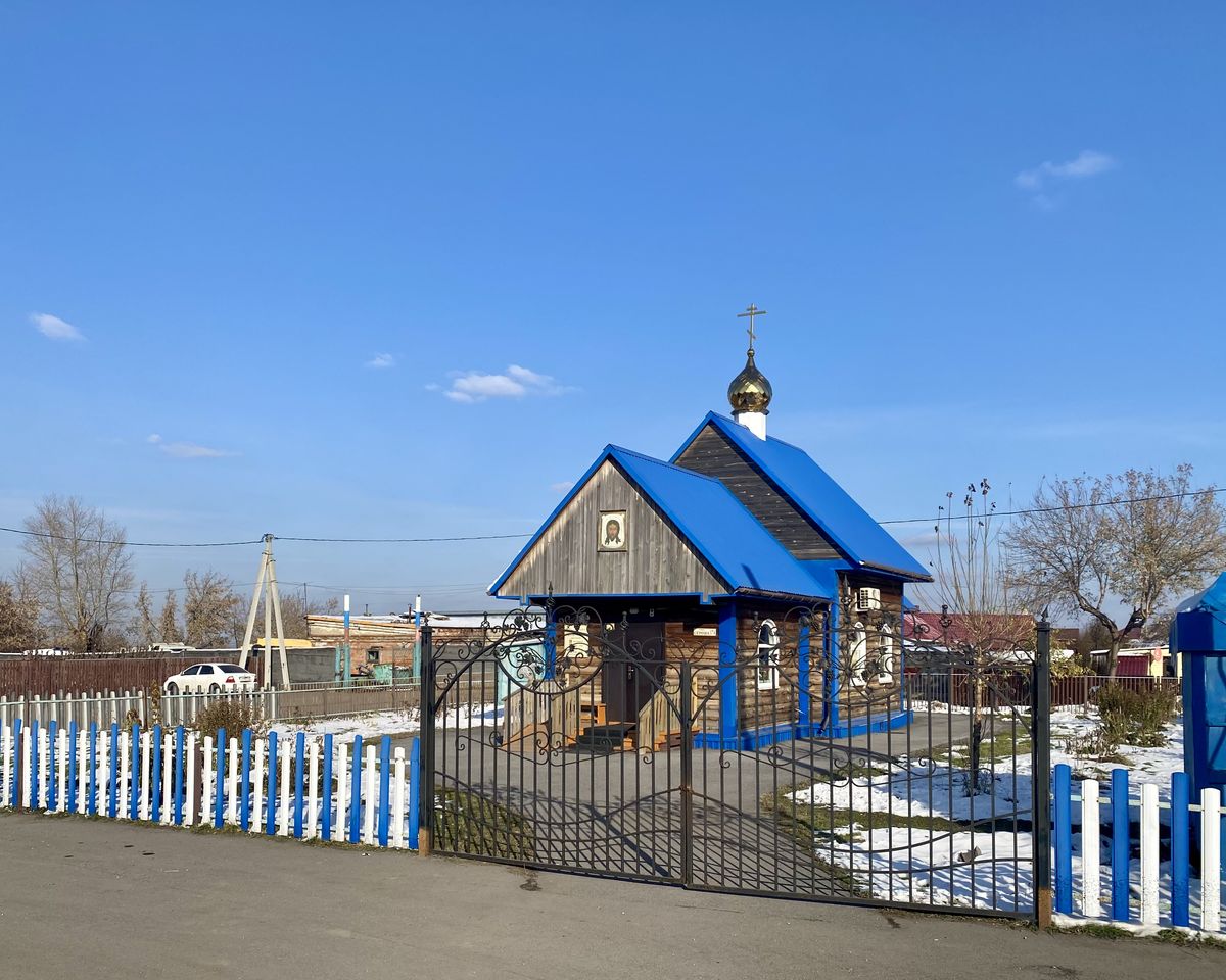 Вид с ЮЗ, общий вид в ландшафте. Церковь Пантелеимона Целителя, Прокопьевск (Прокопьевский район и г. Прокопьевск, Кемеровская область)