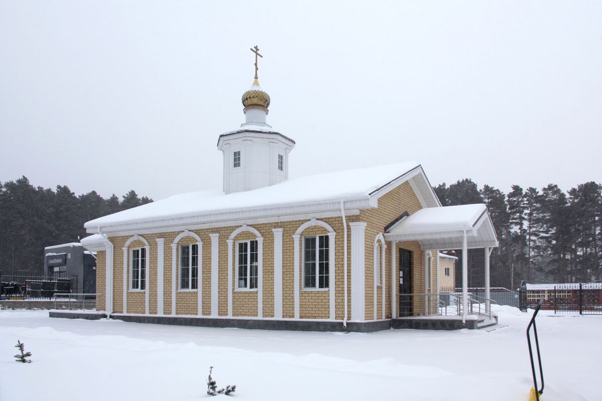 Вид с северо-запада, фасады. Церковь Лазаря Четверодневного, Екатеринбург (Екатеринбург (МО город Екатеринбург), Свердловская область)