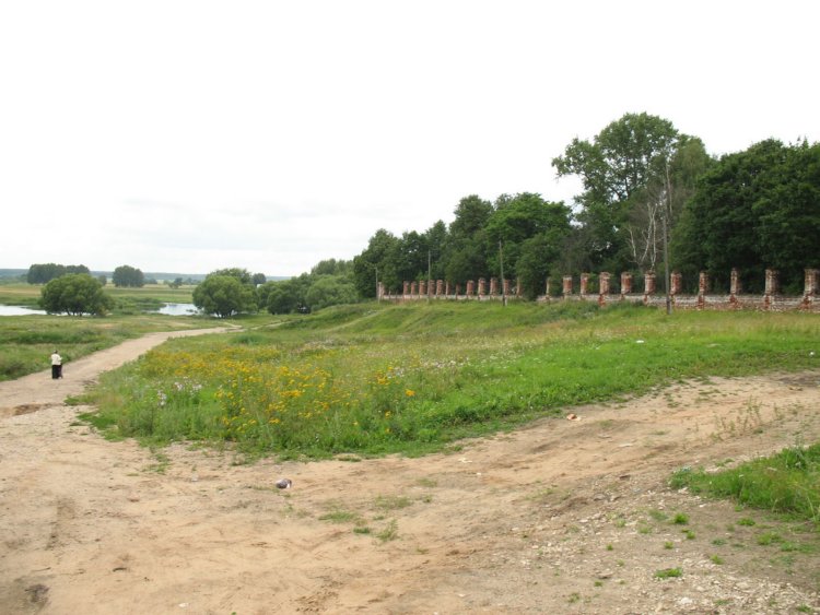 Ограда Троицкой кладбищенской церкви (1871), дополнительная информация. Церковь Троицы Живоначальной, Шуя (Шуйский район, Ивановская область)