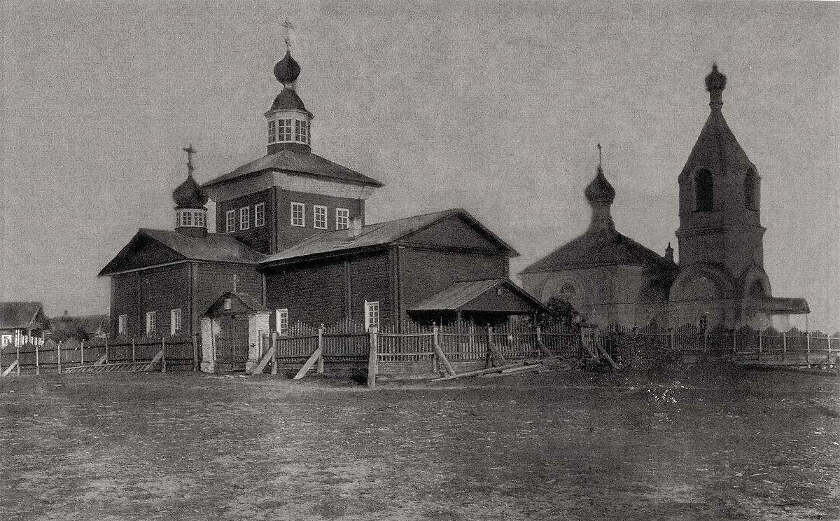 Церкви Карпогорского прихода в 1927 г. Фото из фондов Рукописного отдела ИРЛИ РАН, архивная фотография. Храмовый комплекс Карпогорского прихода, Карпогоры (Пинежский район, Архангельская область)