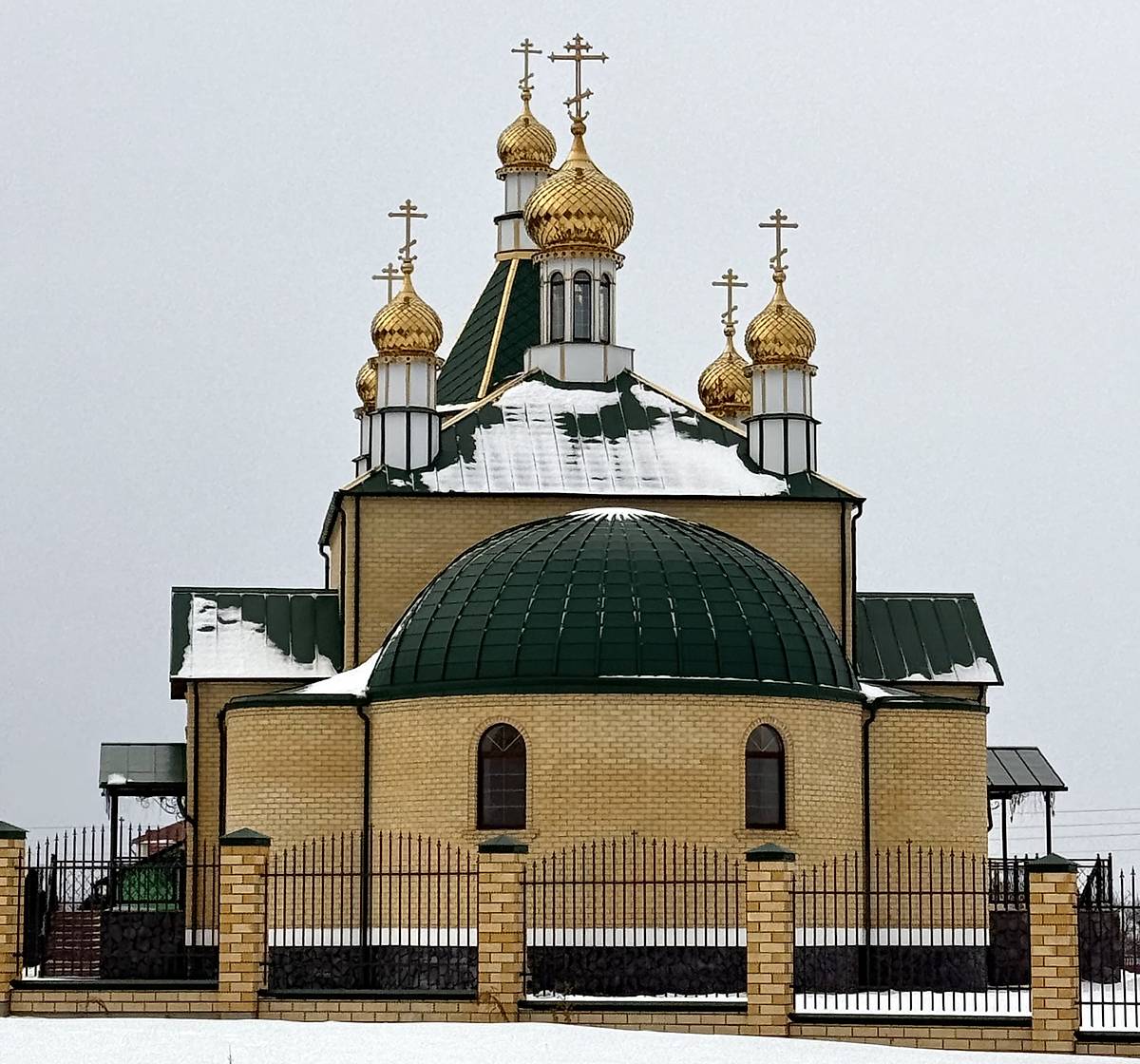 Вид с юго-востока, фасады. Церковь Макария Каменецкого, Каменец (Каменецкий район, Беларусь, Брестская область)