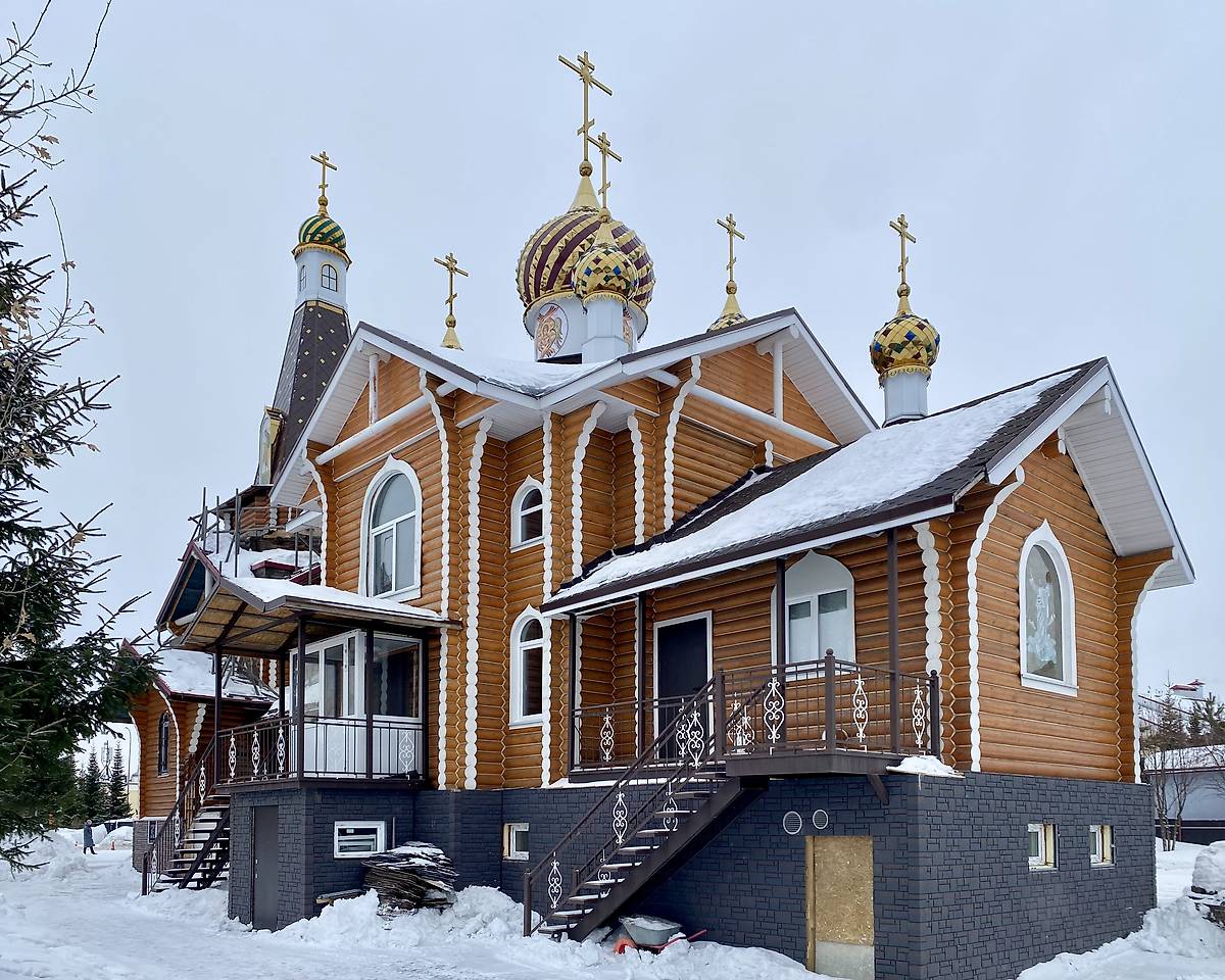Вид с ЮВ, фасады. Церковь Матроны Московской, Кемерово (Кемерово, город, Кемеровская область)