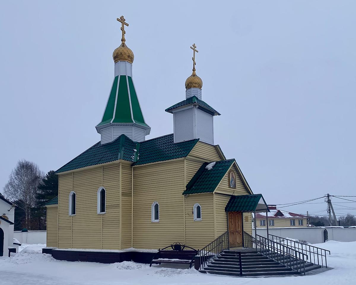 Вид с СЗ, фасады. Церковь Симеона Богоприимца, Школьный (Прокопьевский район и г. Прокопьевск, Кемеровская область)