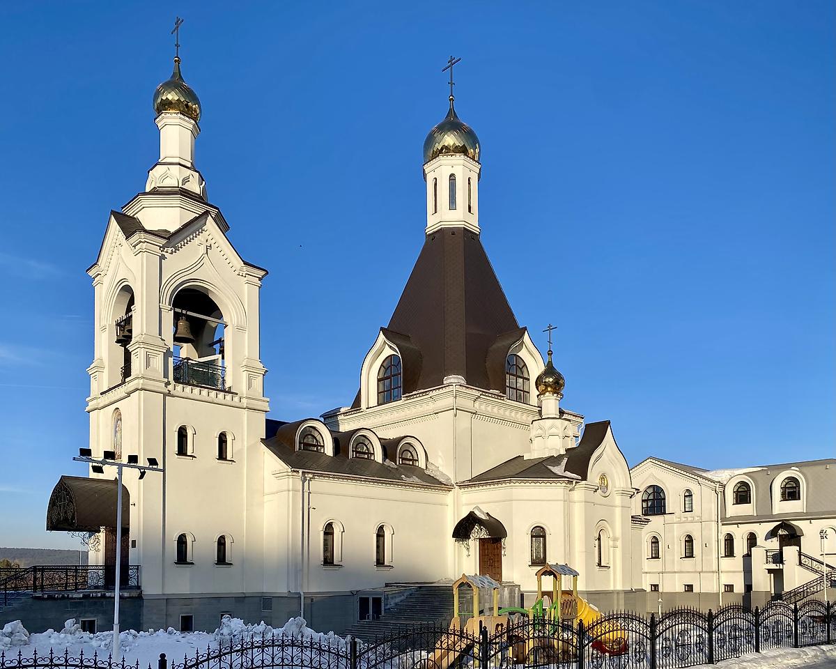 Южный фасад, фасады. Церковь Воскресения Христова, Кемерово (Кемерово, город, Кемеровская область)