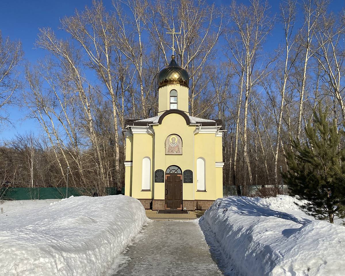 Западный фасад, фасады. Часовня Николая Чудотворца на Центральном кладбище, Кемерово (Кемерово, город, Кемеровская область)