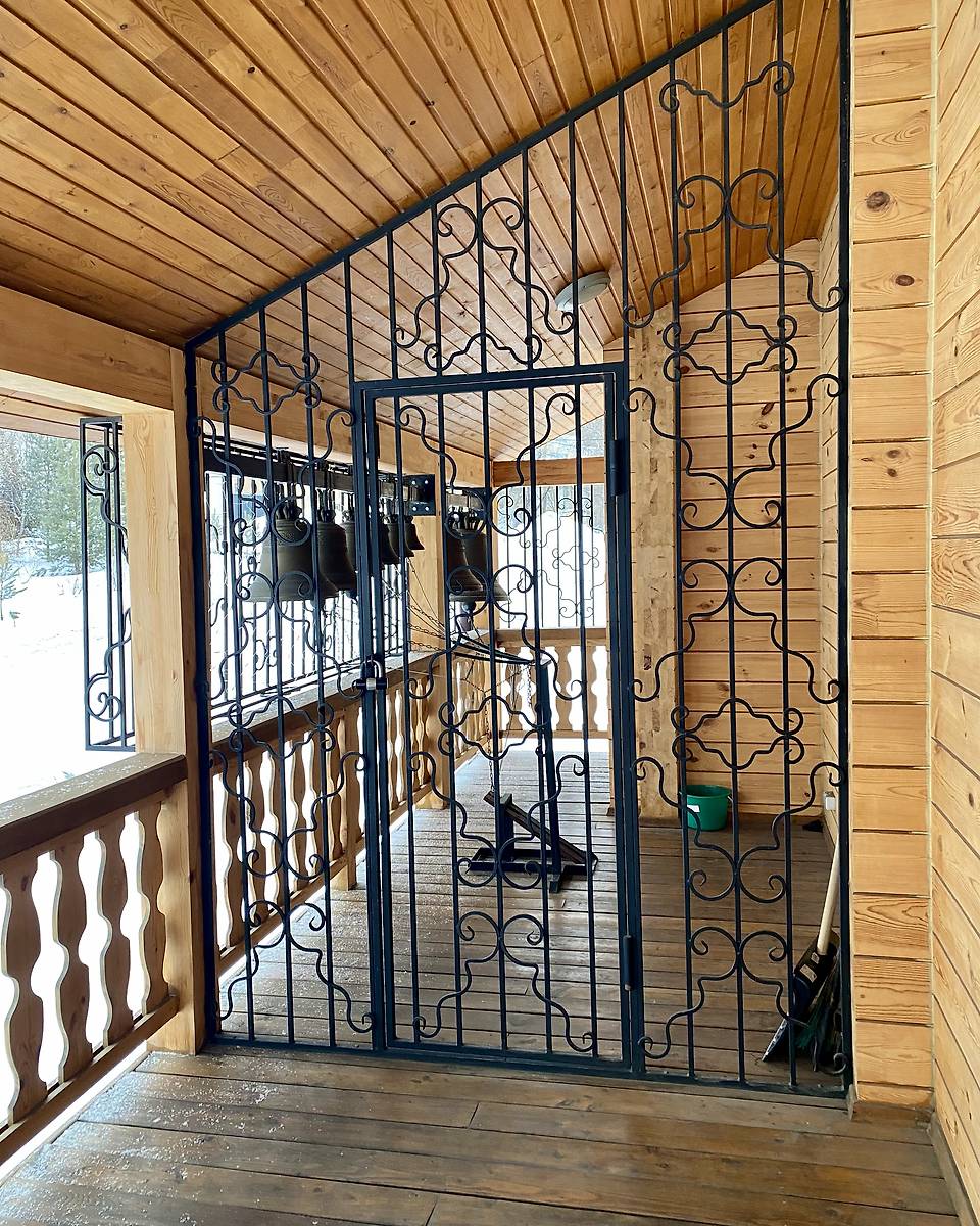 Звонница на гульбище, дополнительная информация. Церковь Михаила Архангела, Кемерово (Кемерово, город, Кемеровская область)