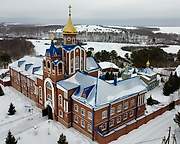 Успенский женский монастырь.  Надвратная церковь Успения Пресвятой Богородицы, Корпус монастыря с надвратной церковью, вид с ЮЗ, Елыкаево, Кемеровский район, Кемеровская область