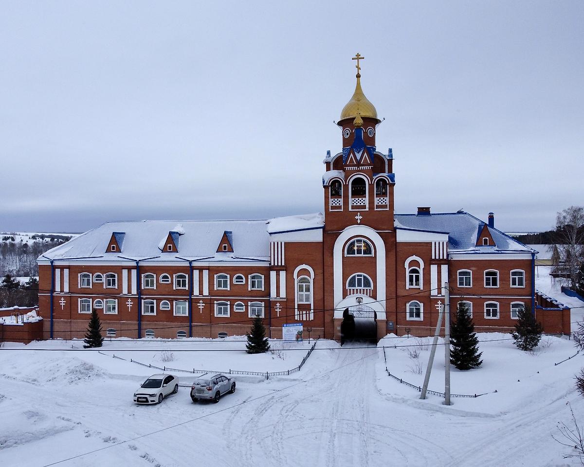 Западный фасад, фасады. Успенский женский монастырь.  Надвратная церковь Успения Пресвятой Богородицы, Елыкаево (Кемеровский район, Кемеровская область)