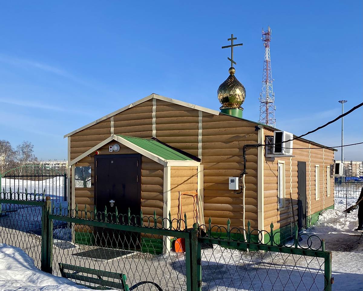 Вид с ЮЗ, фасады. Церковь Троицы Живоначальной, Новокузнецк (Новокузнецкий район и г. Новокузнецк, Кемеровская область)