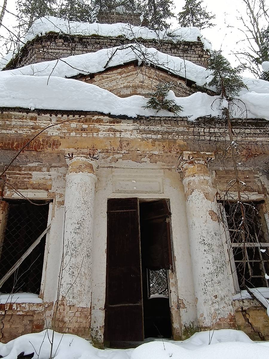 архитектурные детали. Церковь Троицы Живоначальной, Никола Мокрый, урочище (Галичский район, Костромская область)